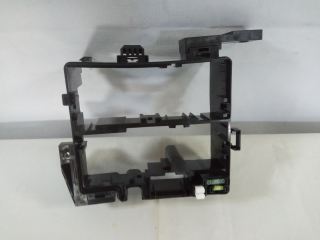 MİTSUBİSHİ L200 (15-19) SİGORTA ALT KUTUSU