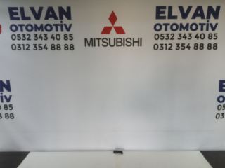 MİTSUBİSHİ PAJERO (08-15) FAR YIKAMA KAPAĞI