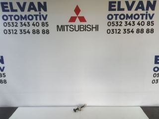 MİTSUBİSHİ L200 (15-19) ARKA KAPI GERGİSİ