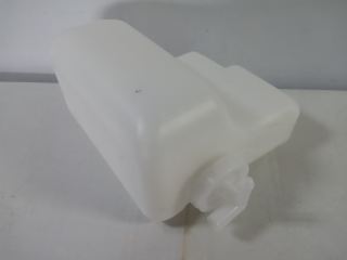 MİTSUBİSHİ PAJERO (04-08) CAM SU BİDONU