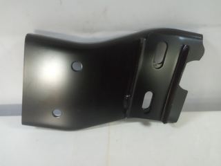 MİTSUBİSHİ L200 (15-19) ARKA TAMPON BRAKETİ SAĞ