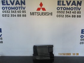 MİTSUBİSHİ OUTLANDER (2018) ARKA ÇAMURLUK DAVLUMBAZI SAĞ